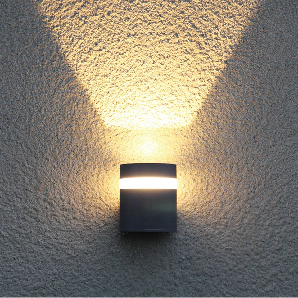 zwarte cilindervormige led buitenmuurverlichting