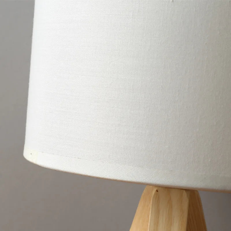 houten tafellamp modern ontwerp