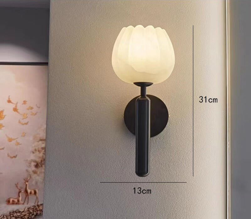 elegante marmerroos wandlamp voor een sfeervolle interieurstijl