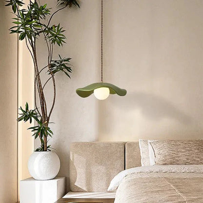 Unieke Wabi Sabi eetkamer hanglamp met prachtige lotusbladeren