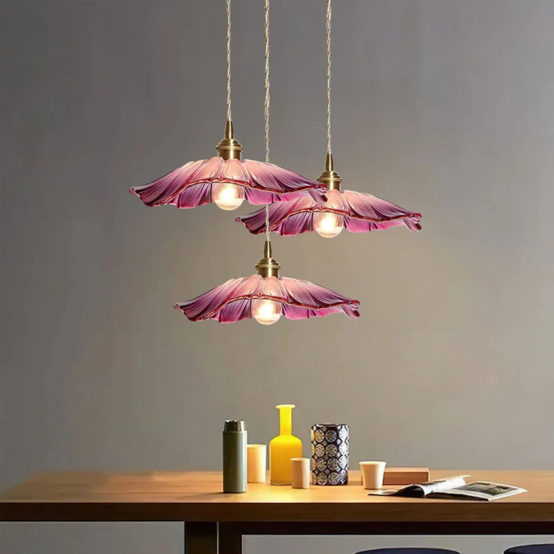 sfeervolle glazen lamp voor boven de eettafel