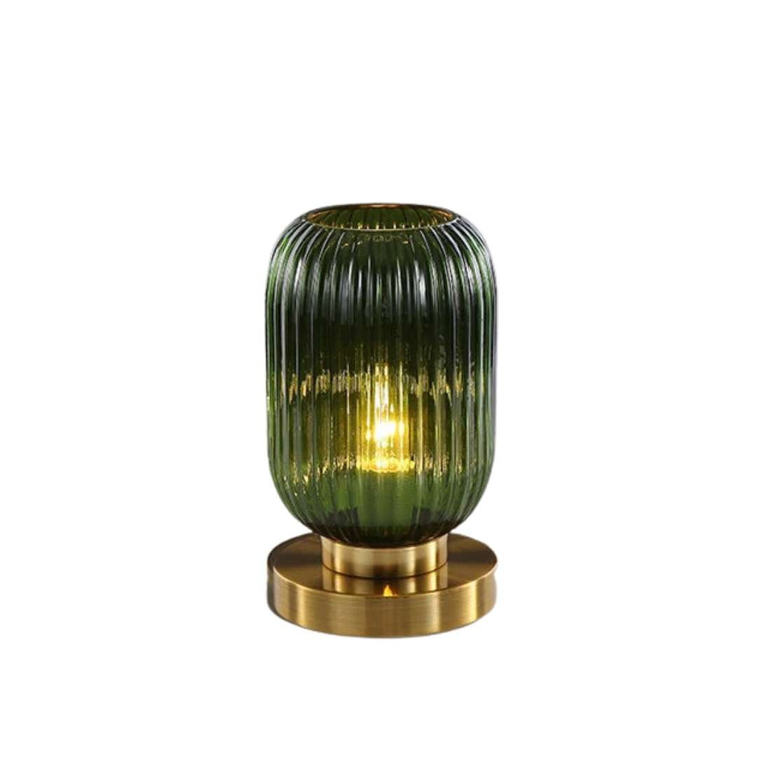 amberkleurige glazen tafellamp scandinavisch design
