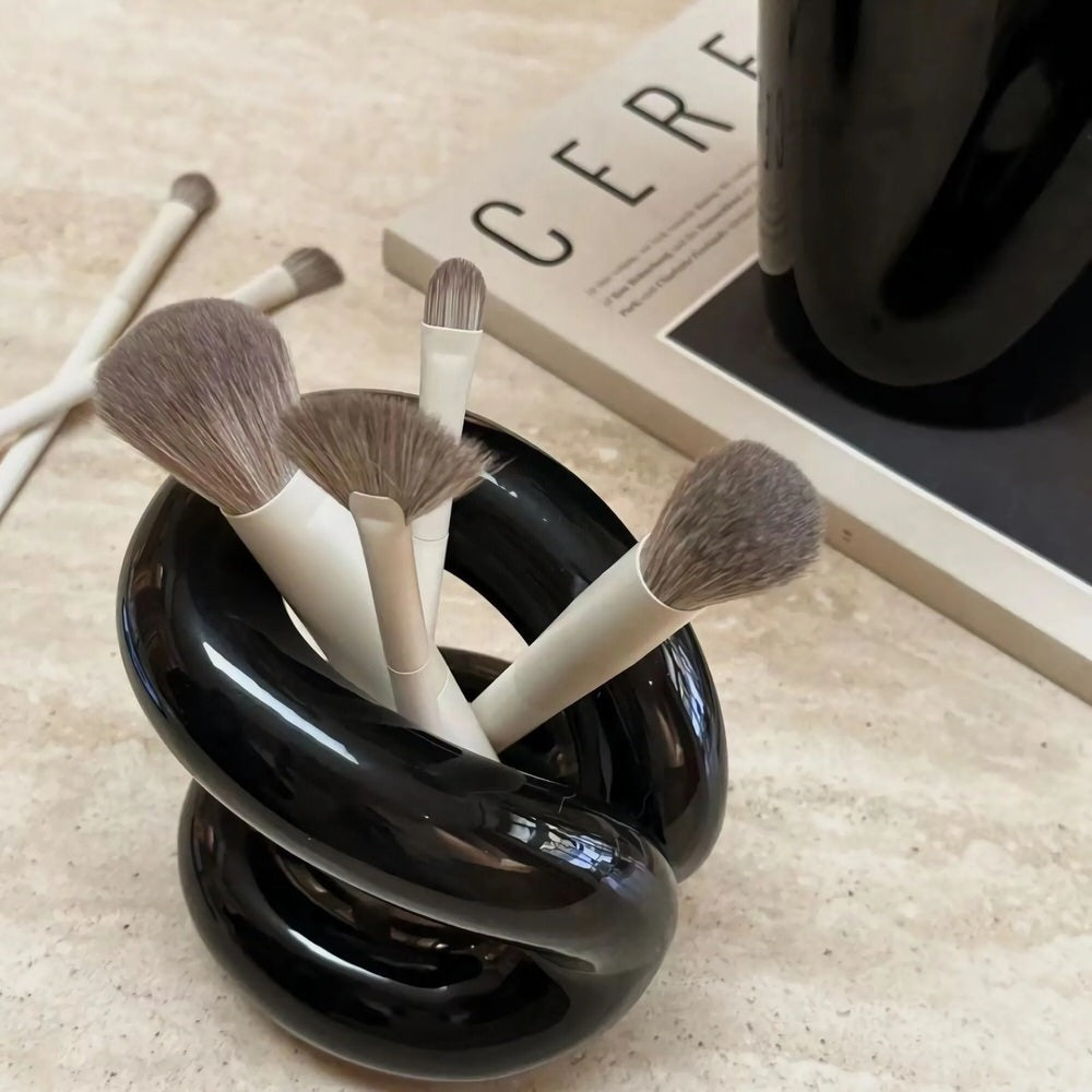 keramische make-up kwastenhouder met golvend ontwerp