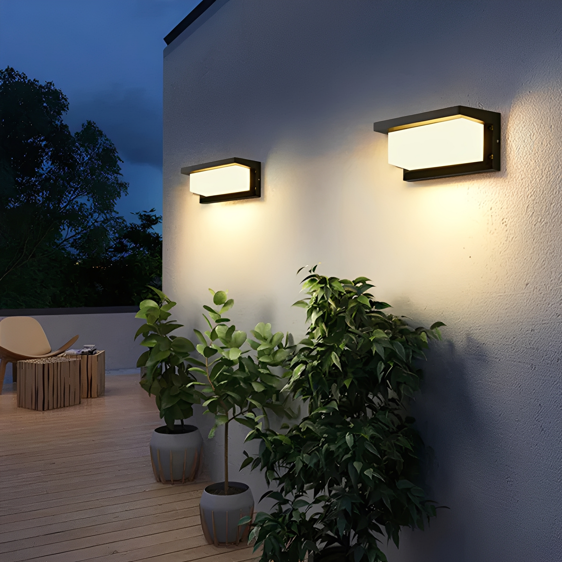 Strakke aluminium wandlamp voor buitengebruik aan gevel of terras