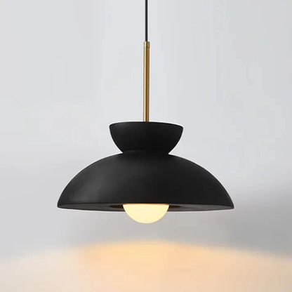 Stijlvolle Scandinavische Augustus Hanglamp voor een Elegante Eetkamer