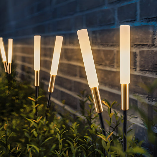 Zonnelamp op zonne-energie in rietlook voor tuinverlichting