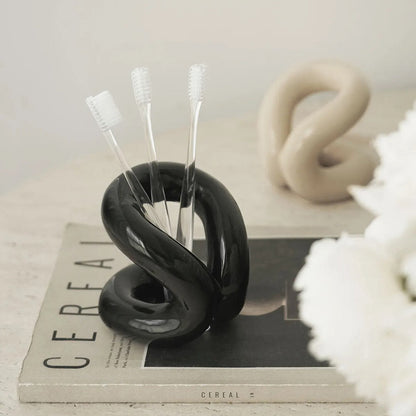 Keramische make-up kwastenhouder met golvend ontwerp