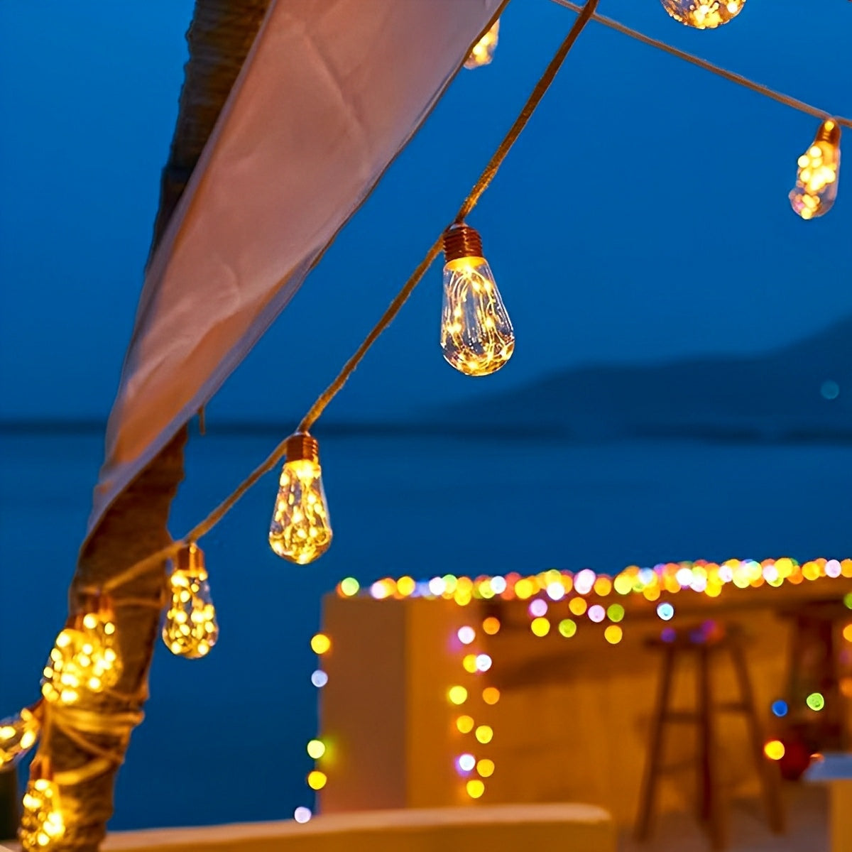 sfeervolle buitenlichtslinger met zonnepaneel voor tuin, terras of balkon