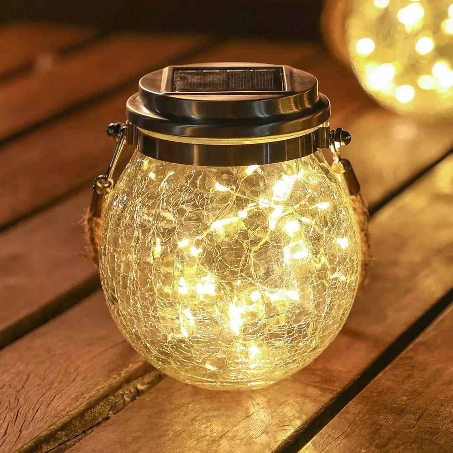 ontdek de magie van de nacht: 1+2 gratis solar glass lanterns!