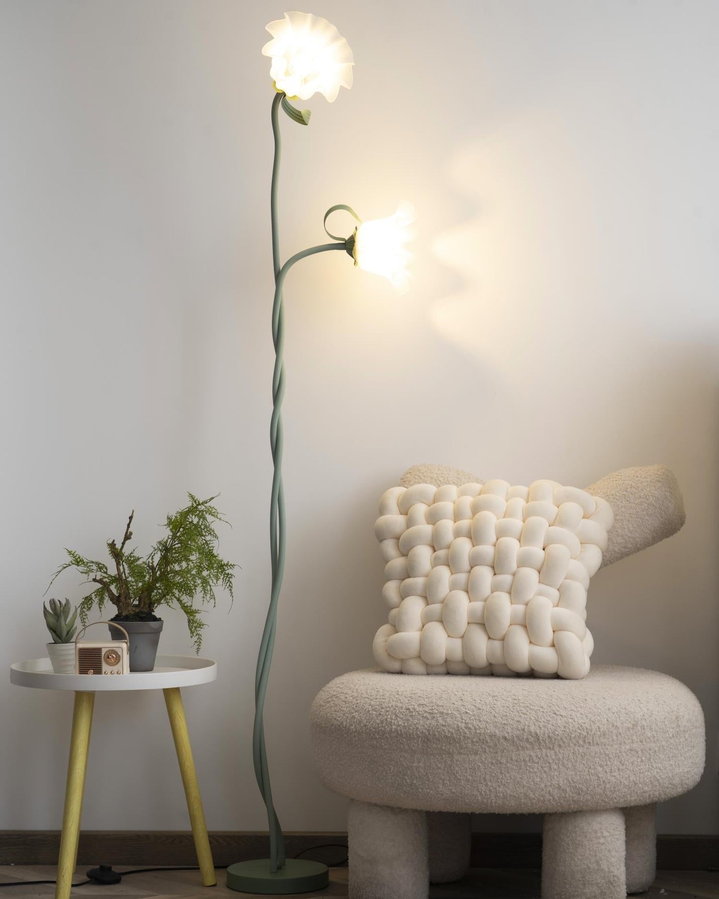 elegante calla bloemen vloerlamp voor een sfeervolle interieurverlichting