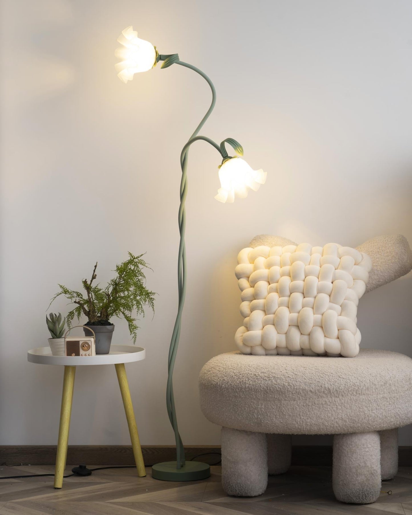 elegante calla bloemen vloerlamp voor een sfeervolle interieurverlichting