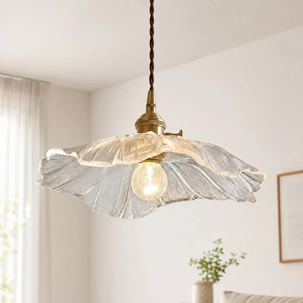 vintage plafondlamp met glazen kap in bloemvorm