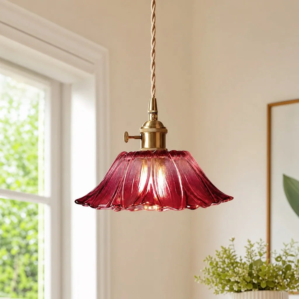 Decoratieve glazen hanglamp met retro uitstraling