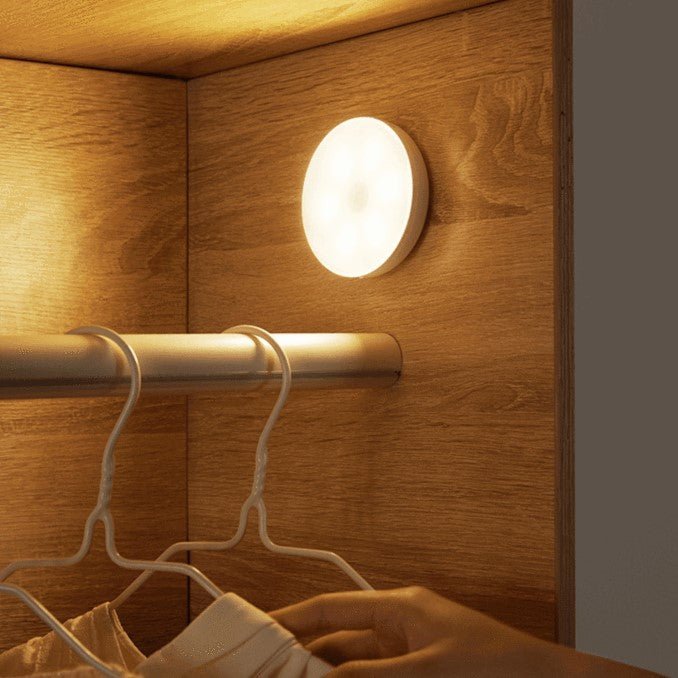 circly™ smart motion-activated lamp