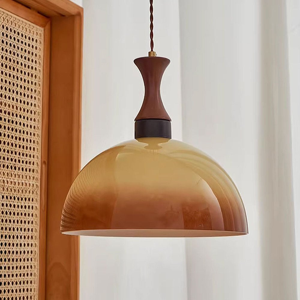 vintage amber glazen hanglamp voor de boerderij