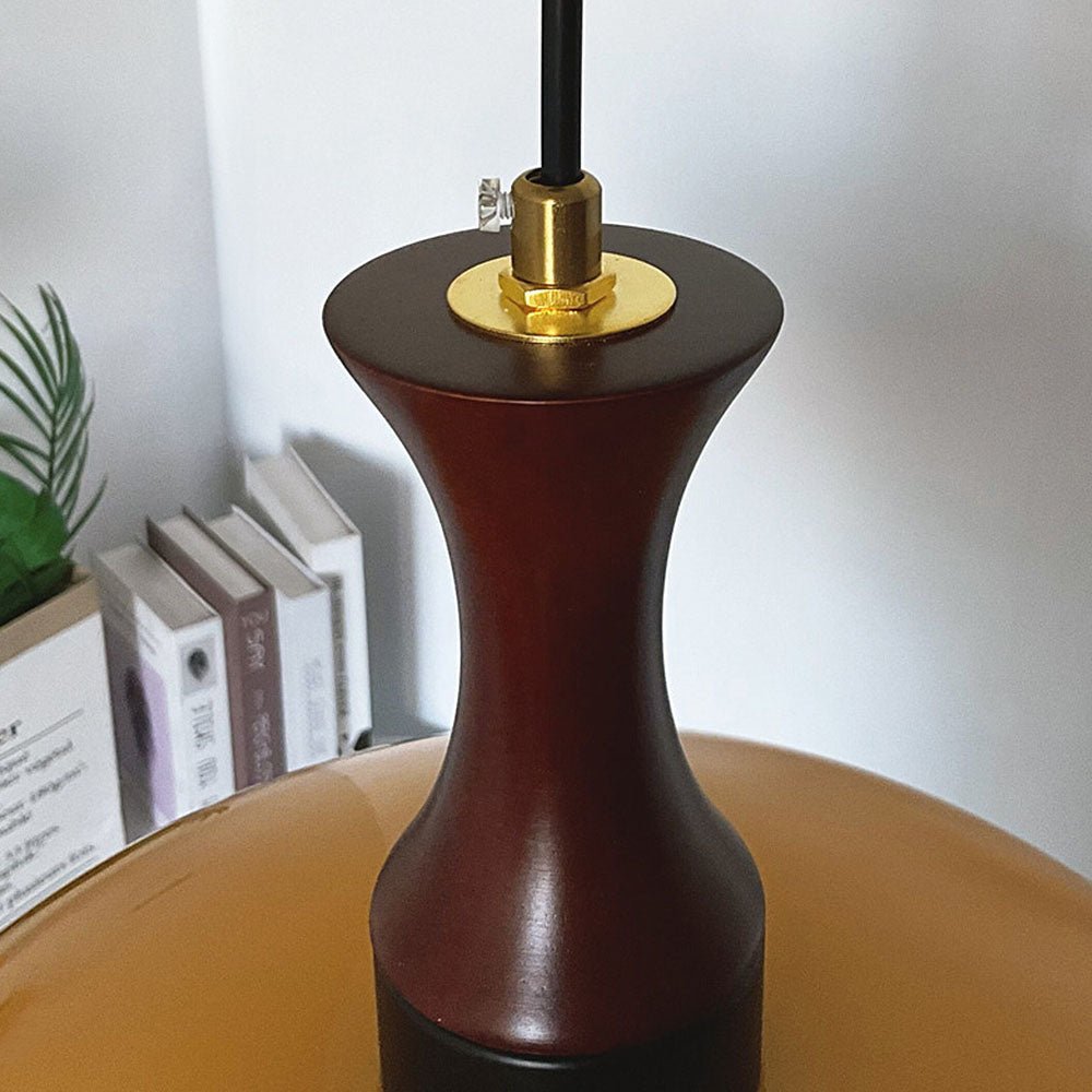 vintage amber glazen hanglamp voor de boerderij