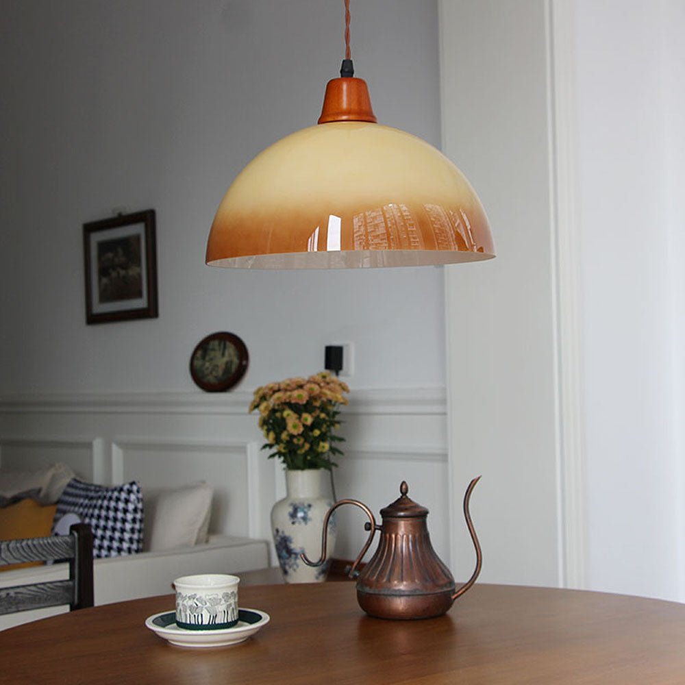 vintage amber glazen hanglamp voor de boerderij