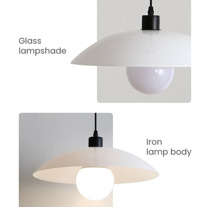 Stijlvolle minimalistische hanglamp van elegant wit gelaagd glas