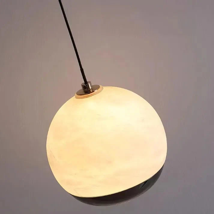 elegante noordse marmeren albast bol hanglamp voor een luxe sfeer