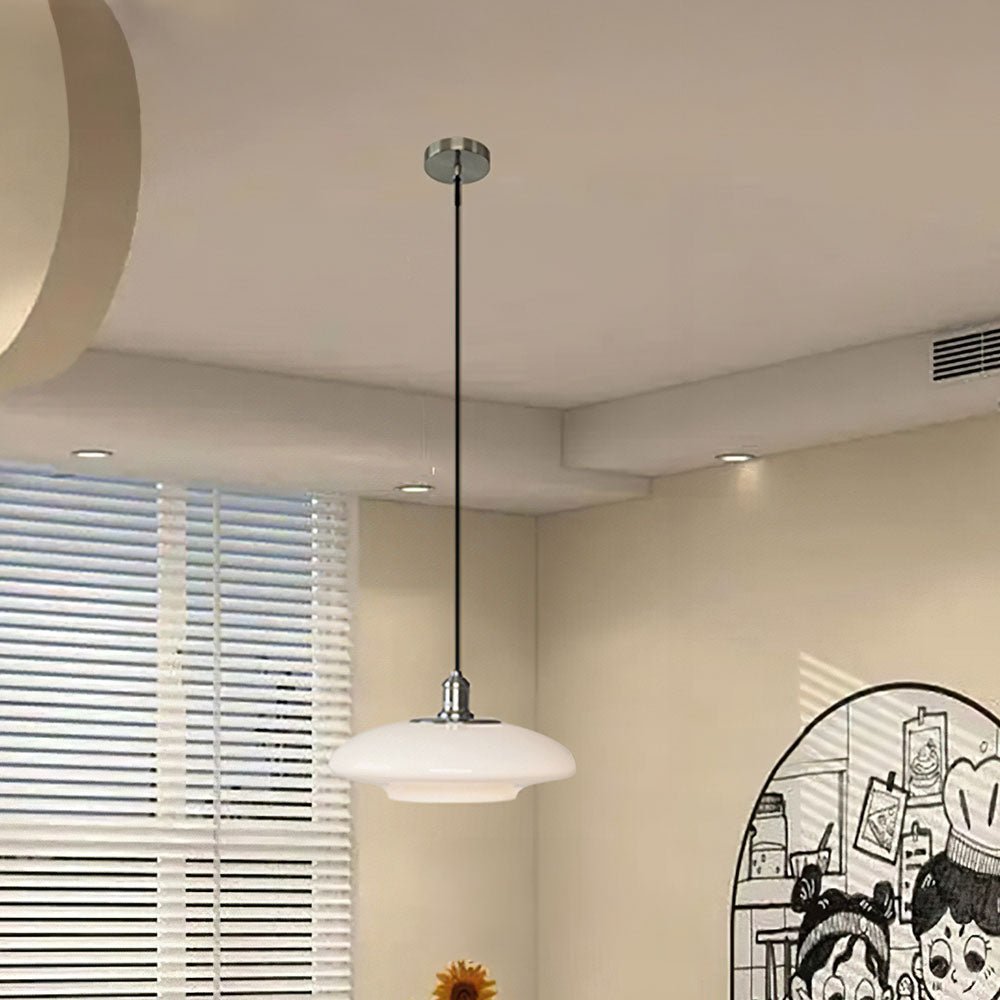 stijlvolle moderne hanglamp in elegant wit glas