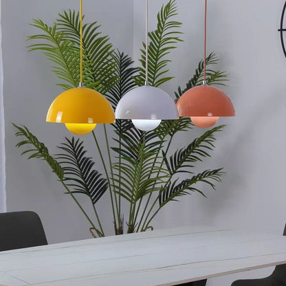 Stijlvolle Aurora Hanglamp met Bloempot voor een Sfeervolle Slaapkamer