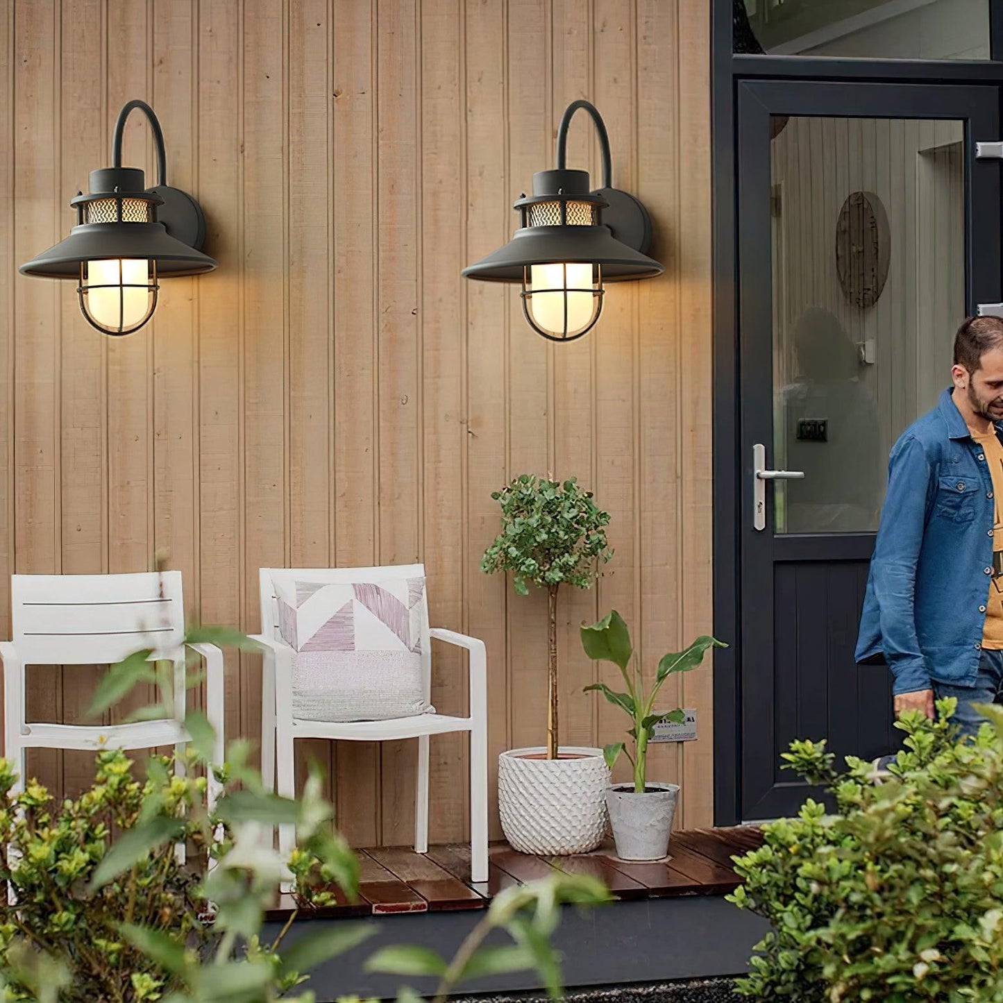 stijlvolle buitenlamp felix voor een verlichte tuin