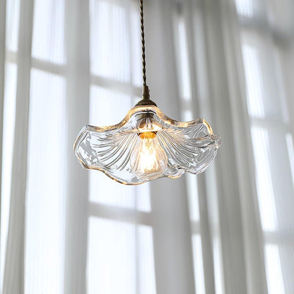 Elegante glazen hanglamp voor een sfeervol interieur