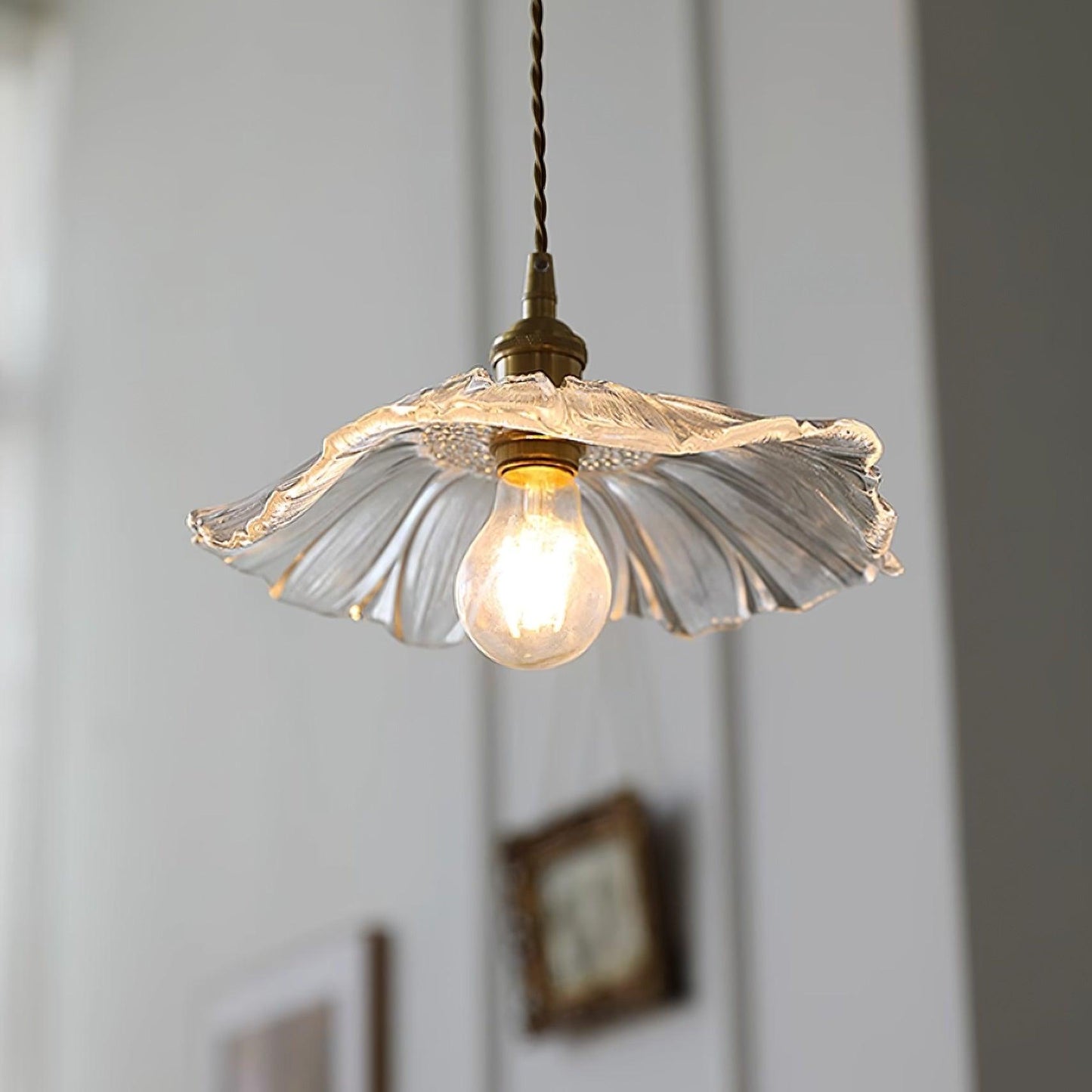 elegante glazen hanglamp voor een sfeervol interieur