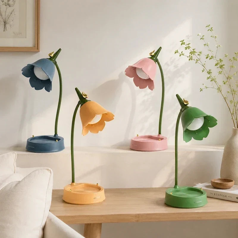 bloemdesign van de led-leeslamp van dichtbij weergegeven