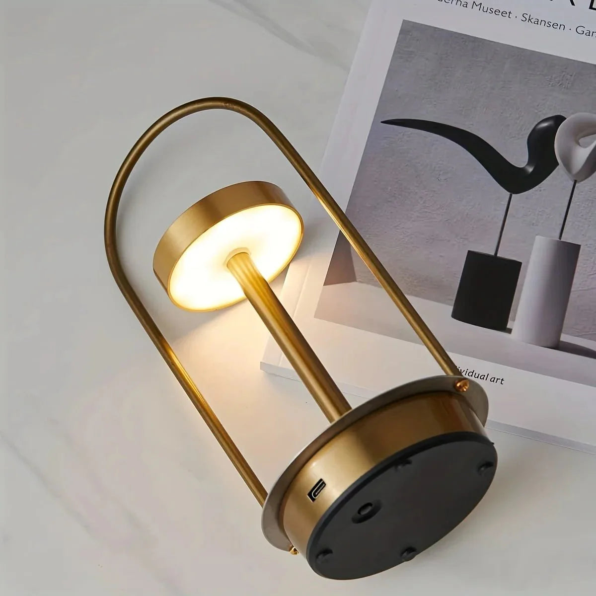 estraglo | stylish led table lamp