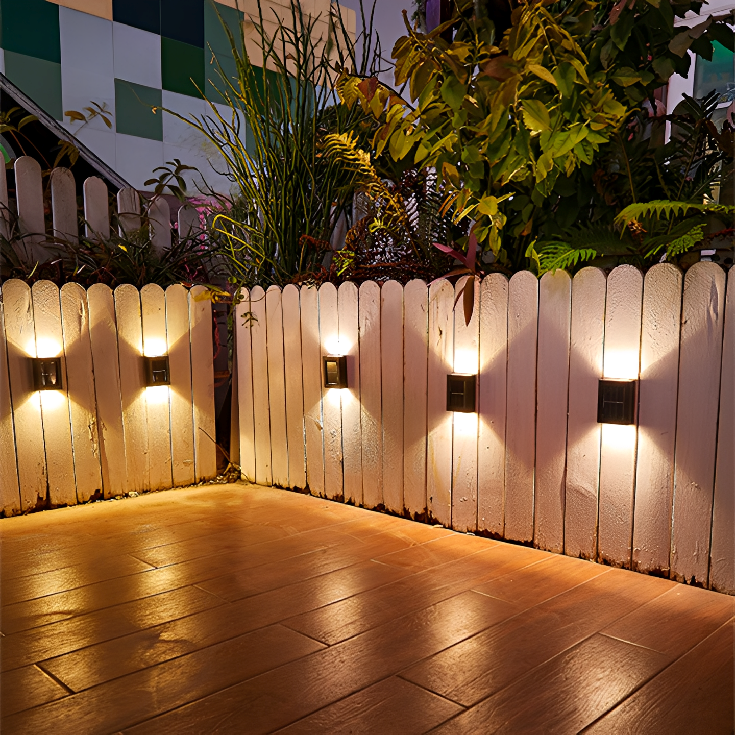 solar tuinlamp met warm wit led-licht voor tuin of tuinpad