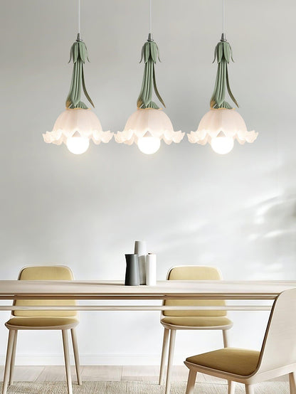 Elegante Lelietjes-van-dalen Hanglamp voor een Sfeervolle Verlichting