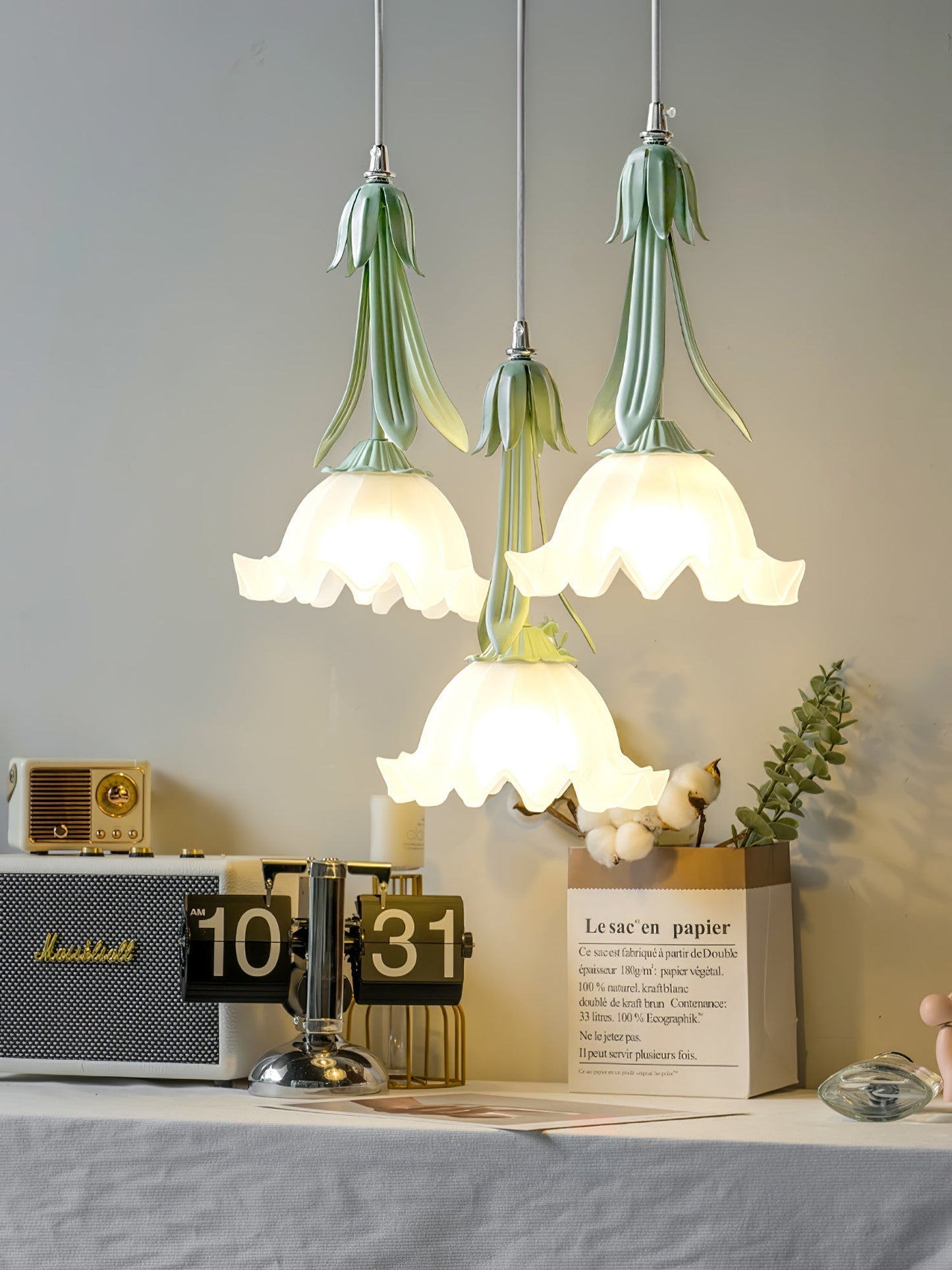 elegante lelietjes-van-dalen hanglamp voor een sfeervolle verlichting