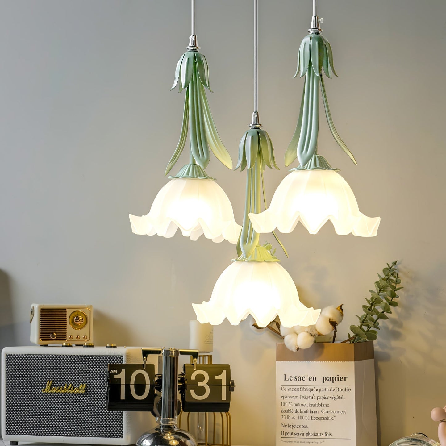 elegante lelietjes-van-dalen hanglamp voor een sfeervolle verlichting