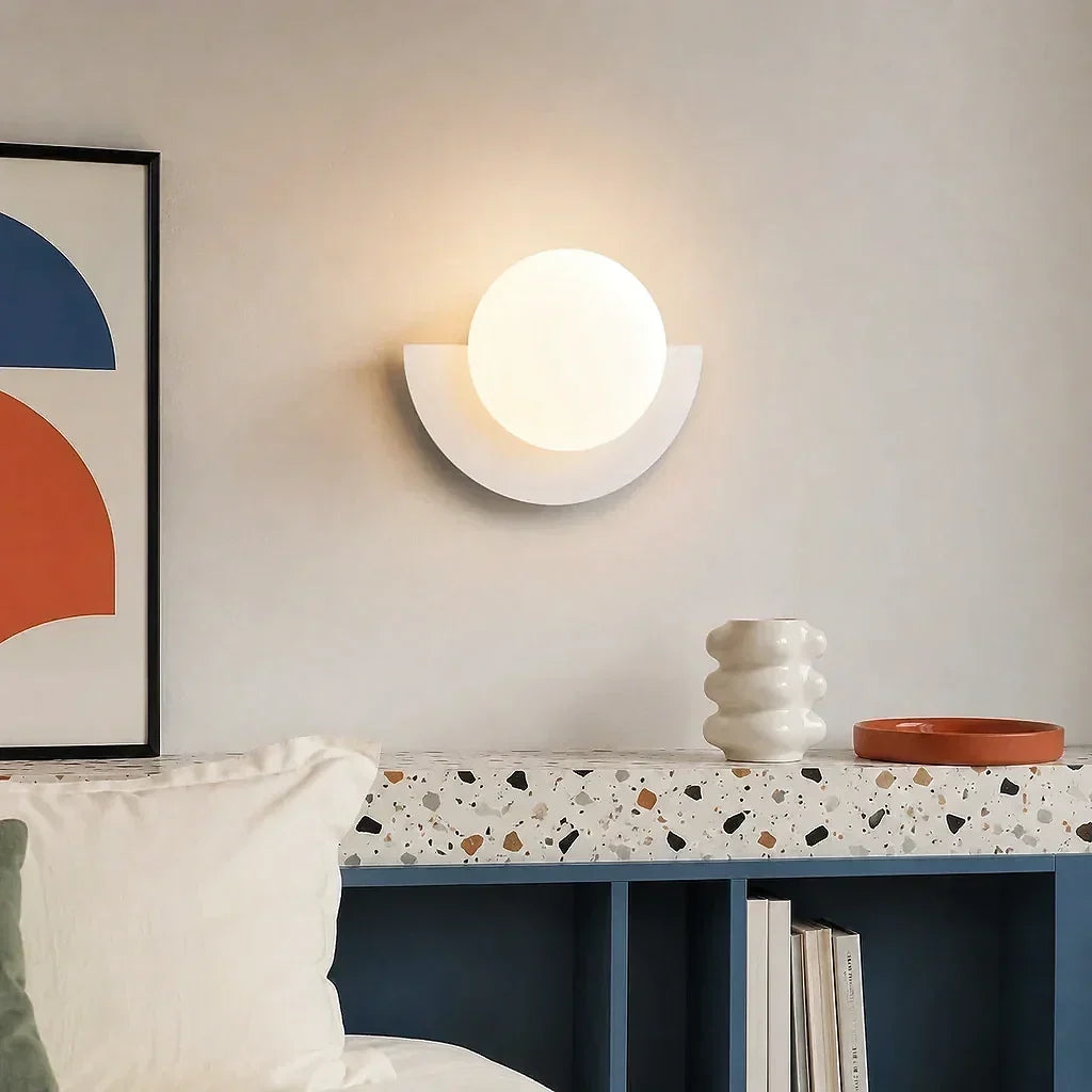 Kleurrijke muurverlichting als stijlvolle blikvanger in huis