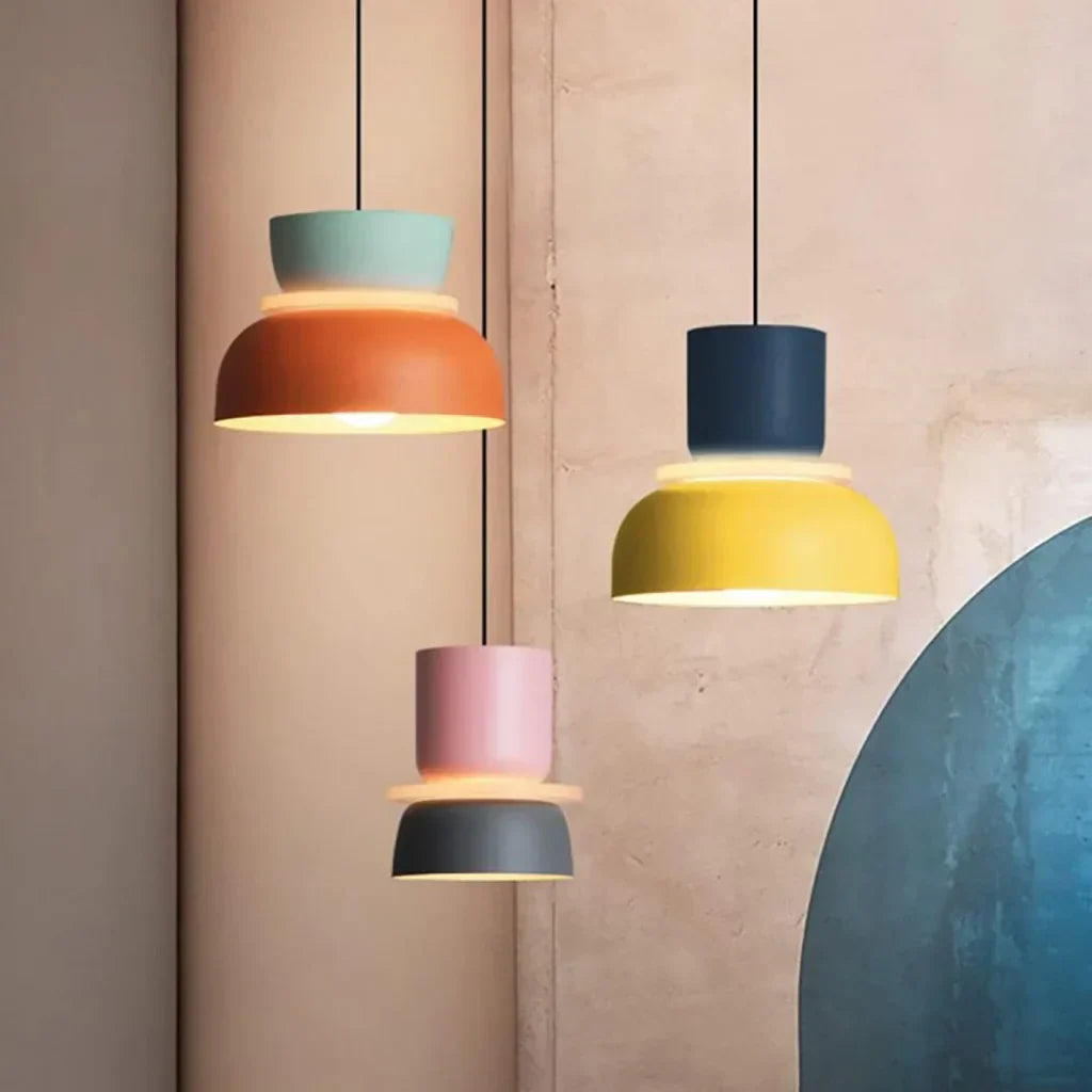 dulcy scandinavische hanglamp met kleurblokstijl