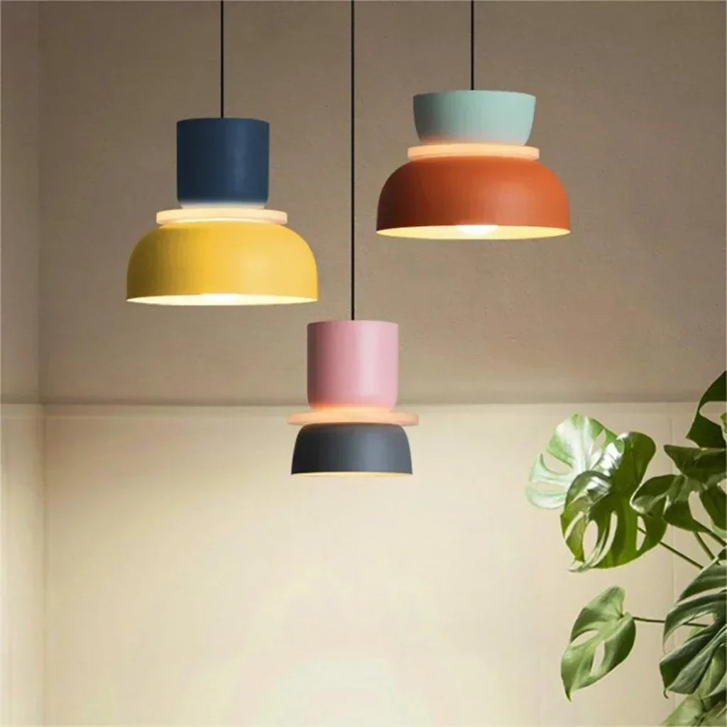 dulcy scandinavische hanglamp met kleurblokstijl