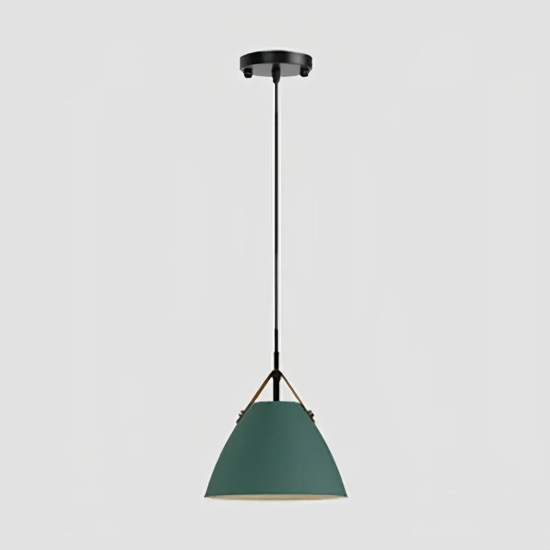 Stijlvolle hanglamp van metaal voor eetkamer of keuken