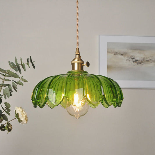 Stijlvolle vintage glazen bloemenhanglamp voor een sfeervolle ambiance