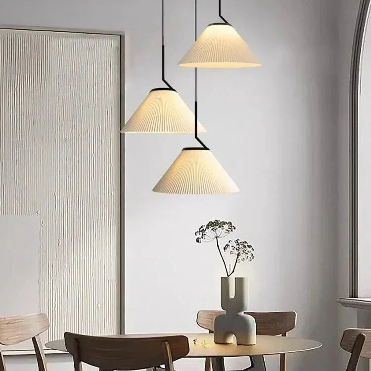 stijlvolle nordic geplooide crème hanglamp voor een elegante sfeer