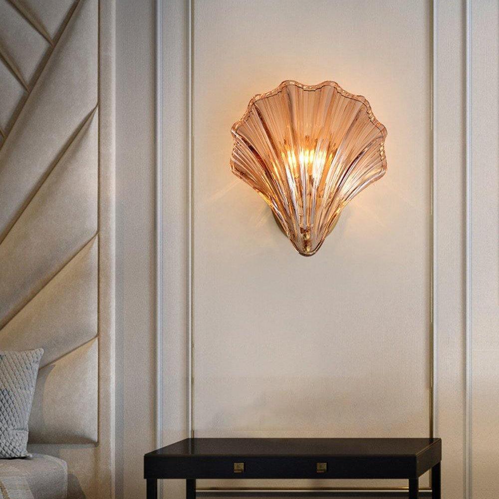 elegante wandlamp in schelpdesign