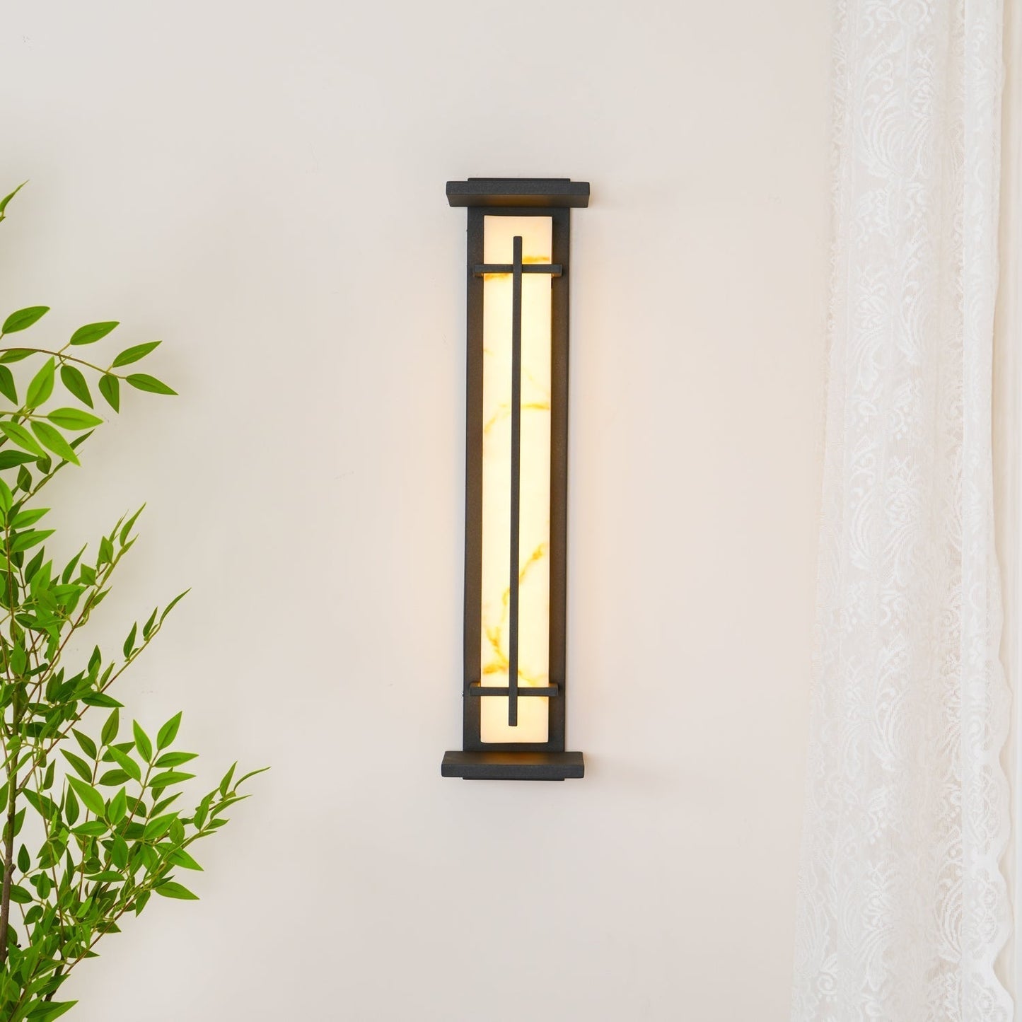 stijlvolle vierkante buiten wandlamp voor een verlichte tuin