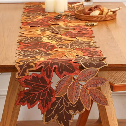 Tafelloper Geborduurd Esdoornblad Microvezel Polyester