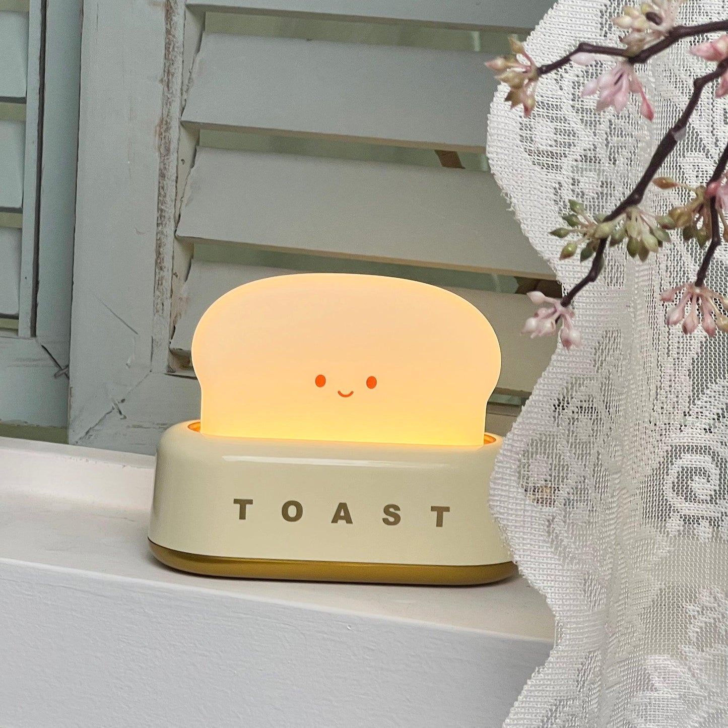 stylish toaster table lamp with built-in battery