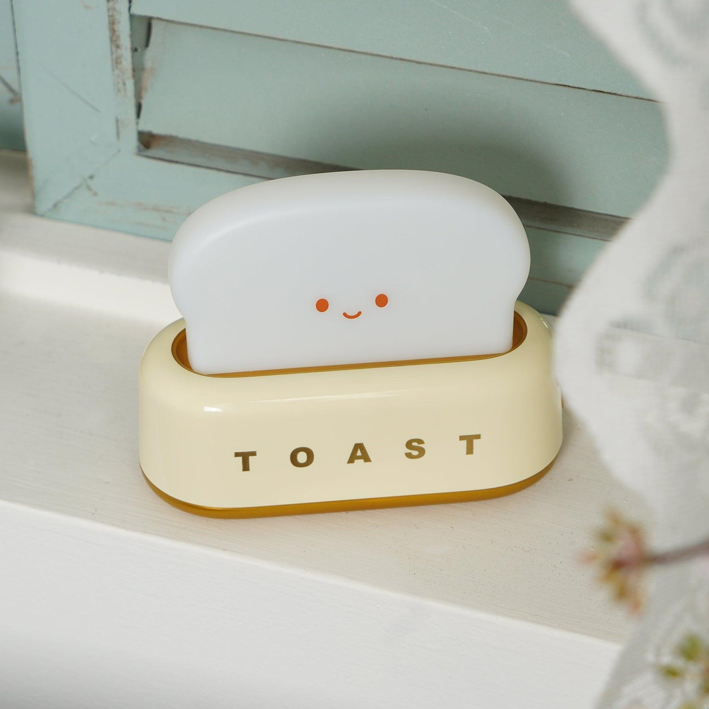 stylish toaster table lamp with built-in battery