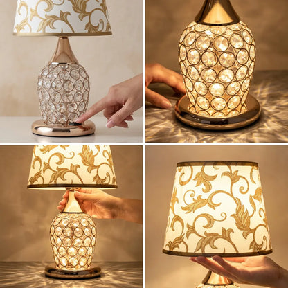 Detail van het kristaldesign op de bedlamp met stoffen kap
