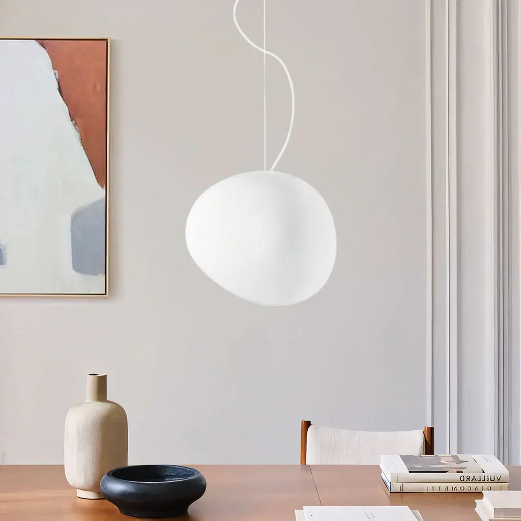 elegante witte kiezel hanglamp voor een sfeervolle verlichting