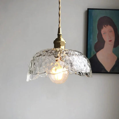 Elegante messingen glazen hanglamp met een uniek ontwerp