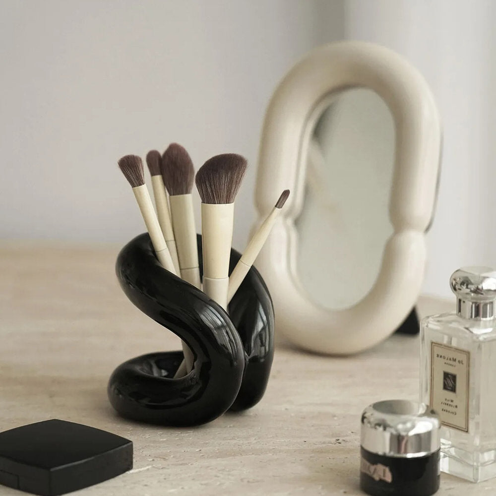 keramische make-up kwastenhouder met golvend ontwerp