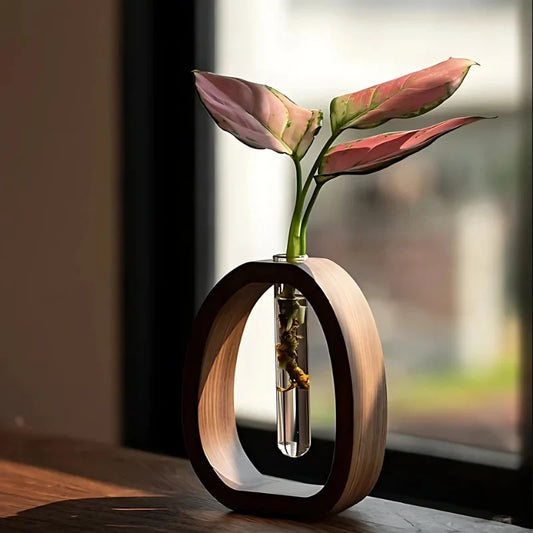 Elegante bloemdecoratie voor één bloem als sfeervolle woonaccessoire